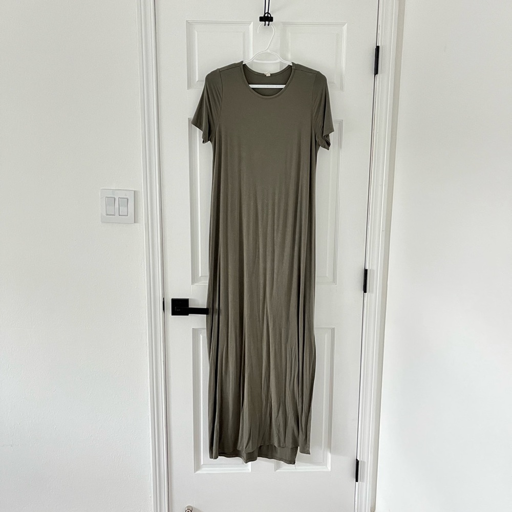 Pinkblush Olive Basic Side Slit Maternity Maxi Dr… - image 2